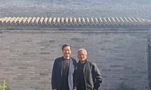 时隔12年再同框！雷军、黄仁勋在小米SU7 Ultra旁合影来了